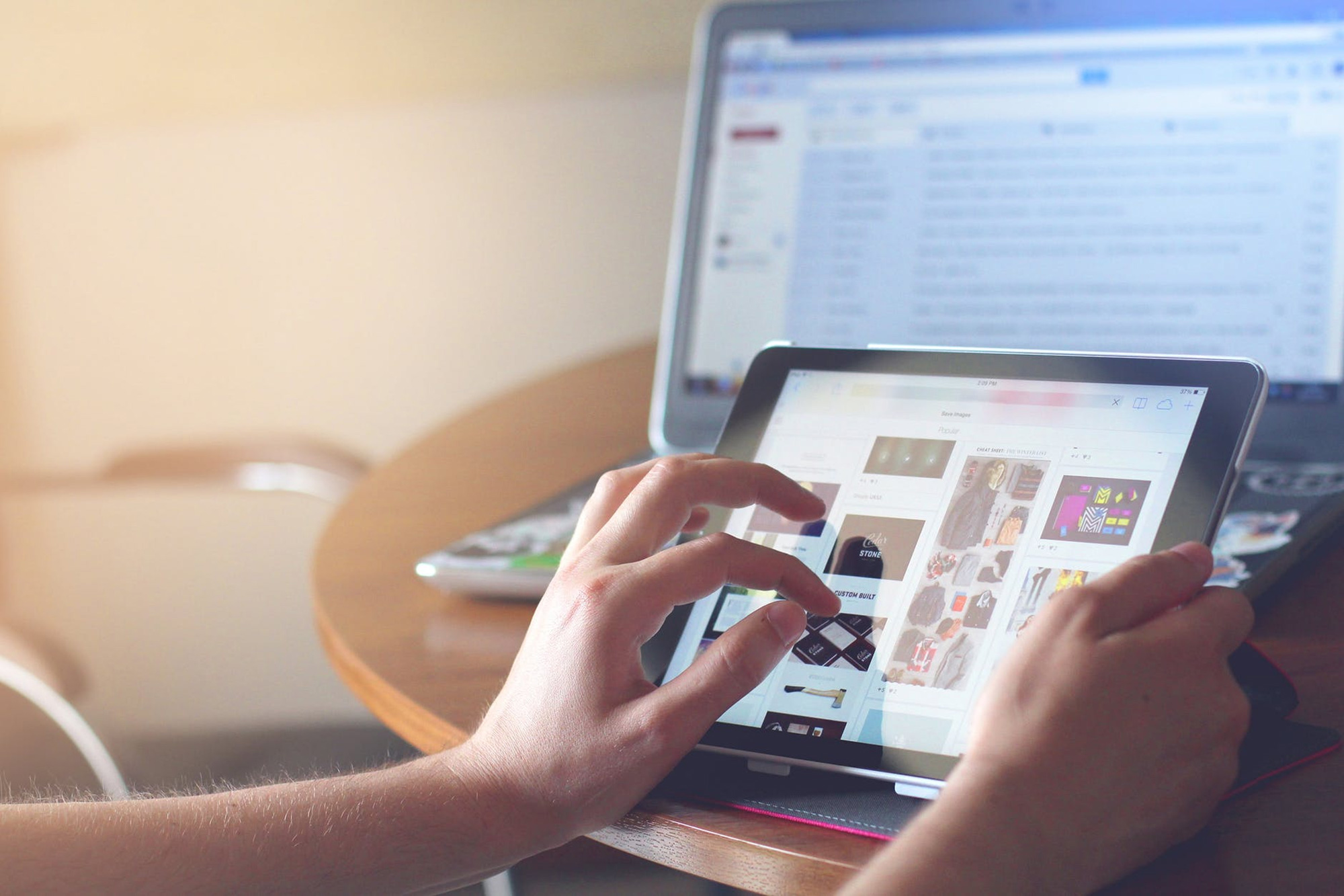 Focus On Website Navigation | Unique Website Design Tips | Matchbox Design Group | St. Louis, MO User navigating a website