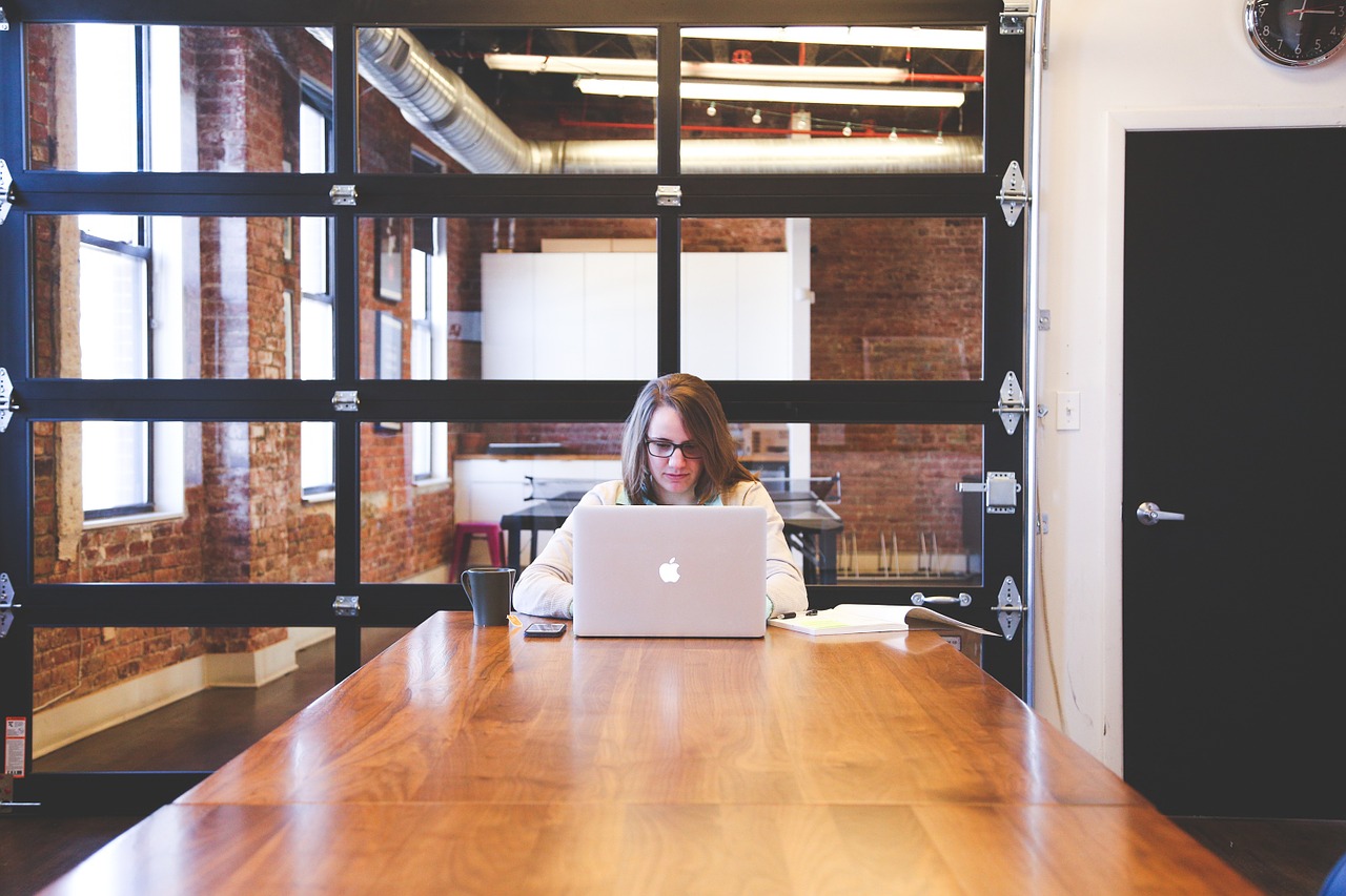 Here are 5 reasons why journalists make excellent content writers, content marketers and content strategists.