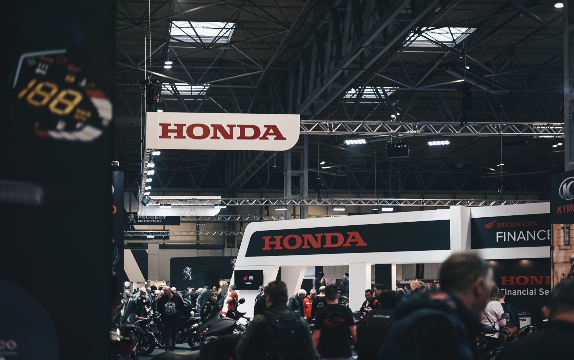 Show Your Face At Vendor Trade Shows To Help Promote Offline