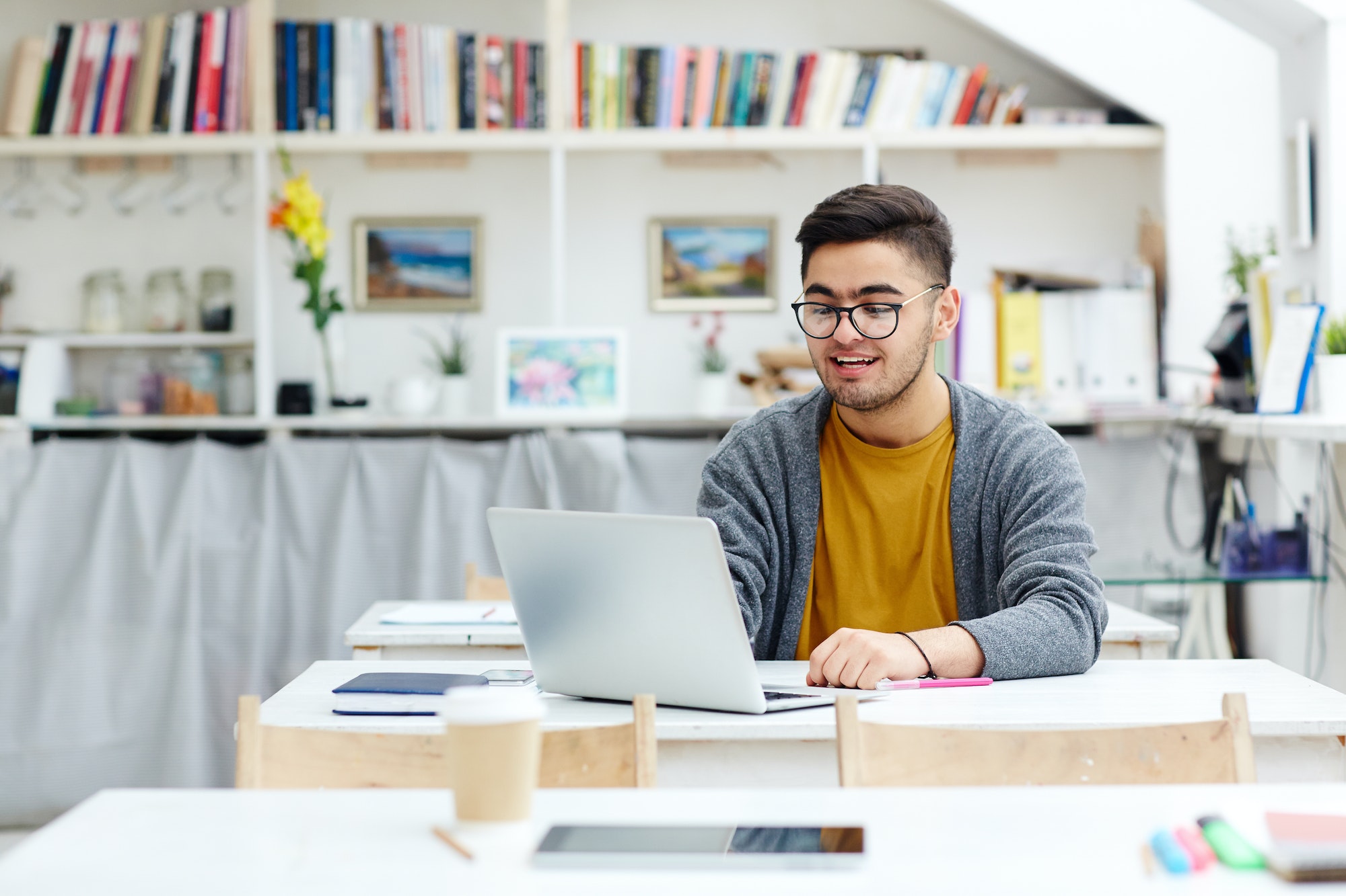 You SEO working on the 7 SEO tips that can increase online visibility.