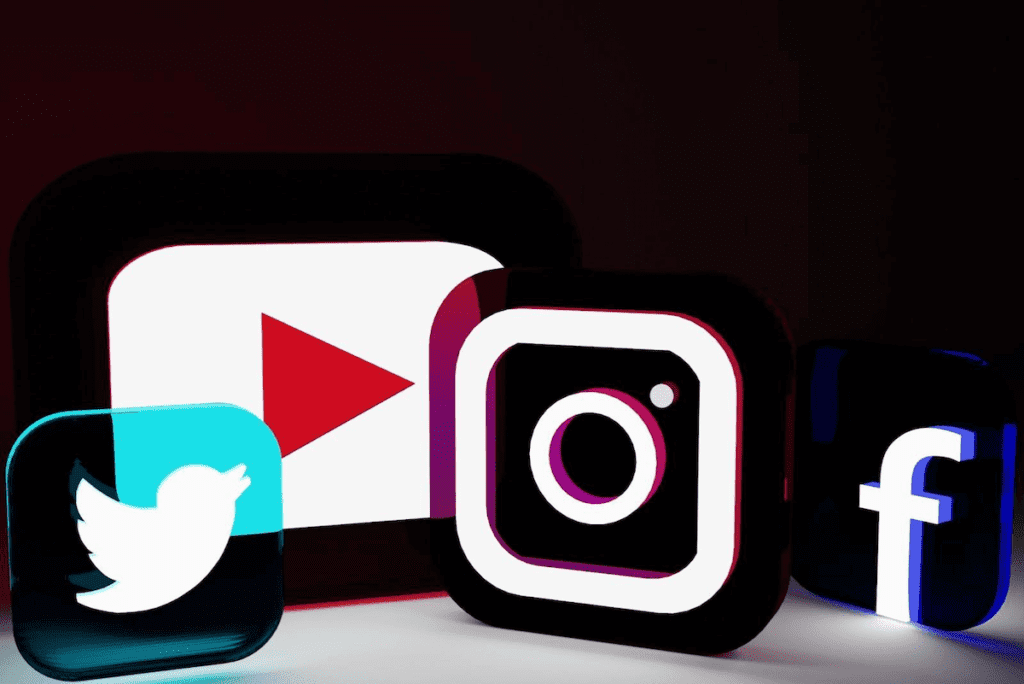 Benefits Of Interactive Content | Matchbox Design Group Benefits of Interactive Content. Social Media Icons.