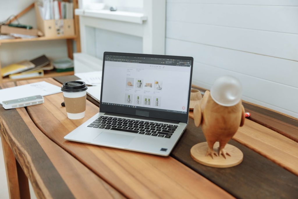 Personalized product recommendations on an e-commerce site on laptop