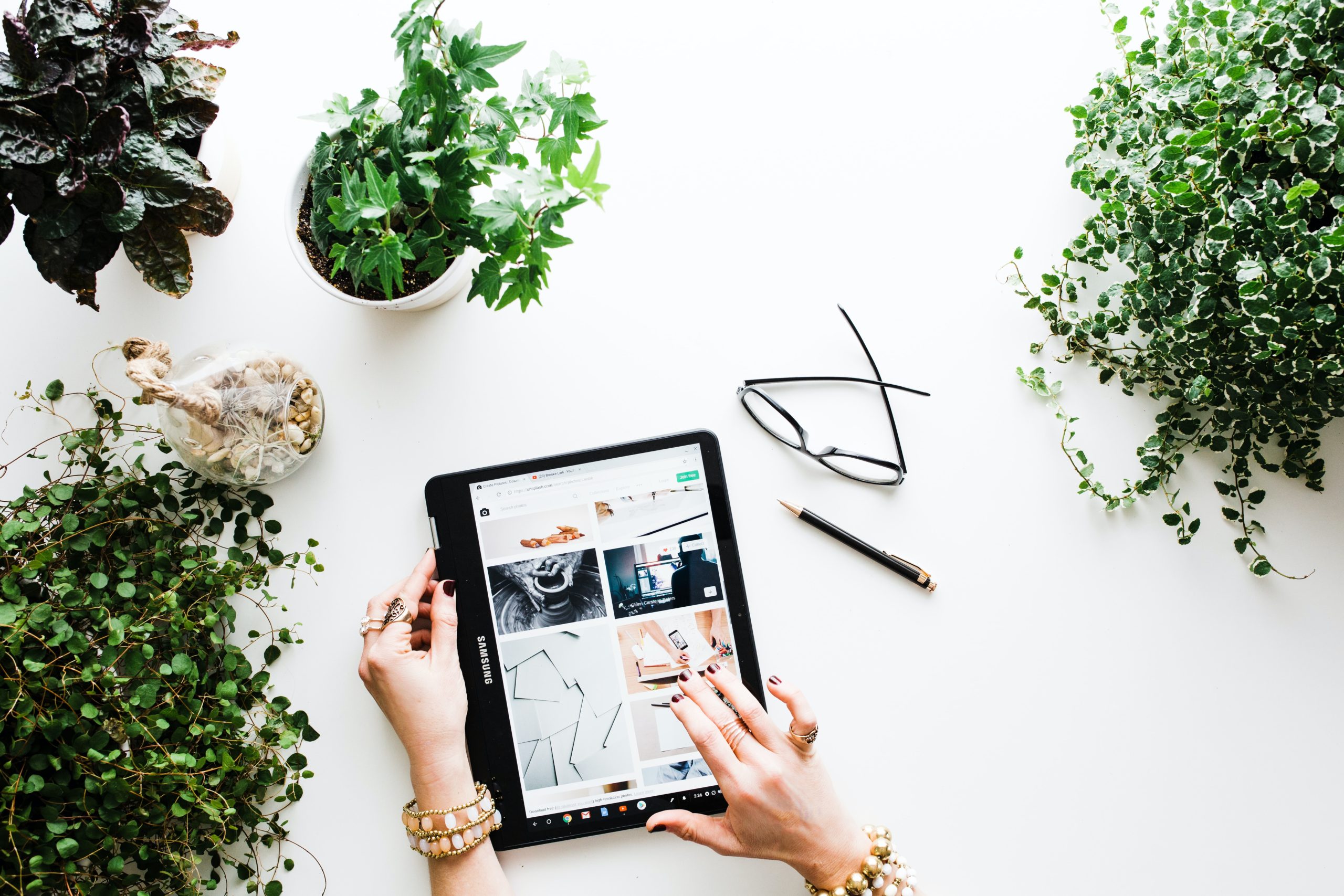 a tablet with content marketing on it